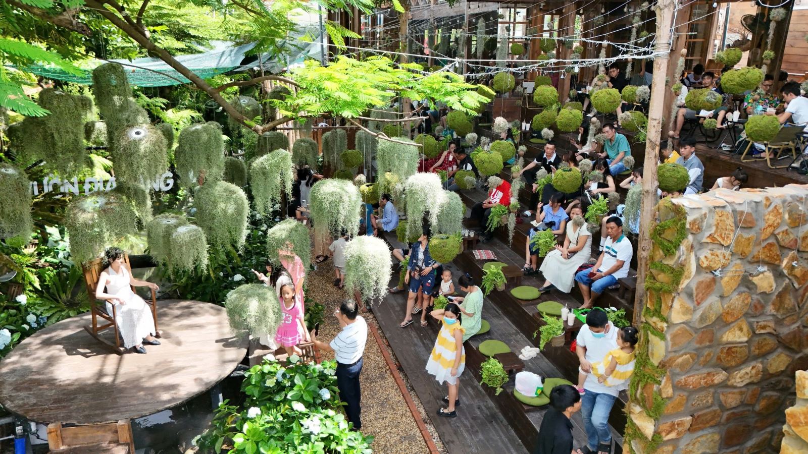 mặt bằng kinh doanh cafe sân vườn